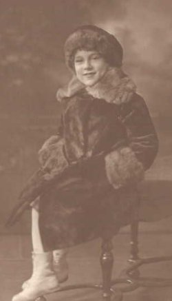 Regina Jenny Anna   Petersen 1917-2005